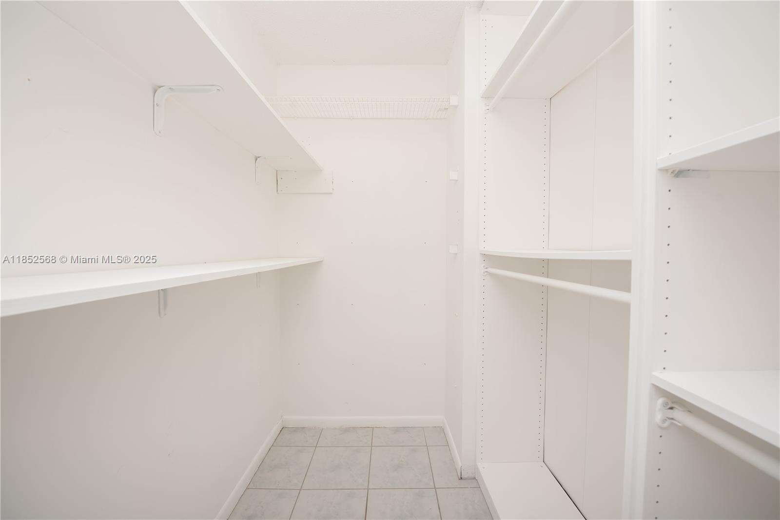 Golfview Cl Fontainbl Pk | Unit #504 Unit #504 | Picture 11