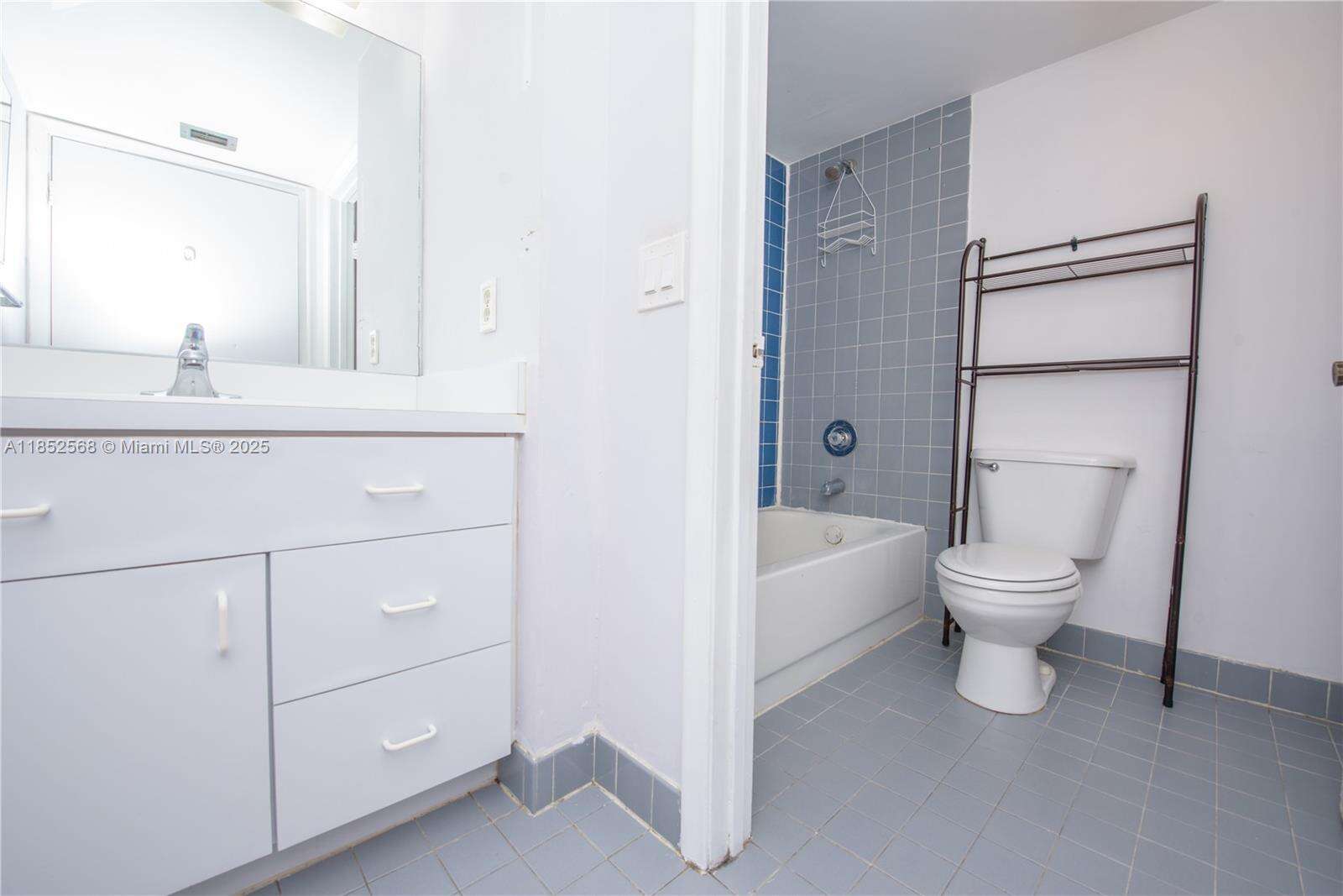 Golfview Cl Fontainbl Pk | Unit #504 Unit #504 | Picture 12