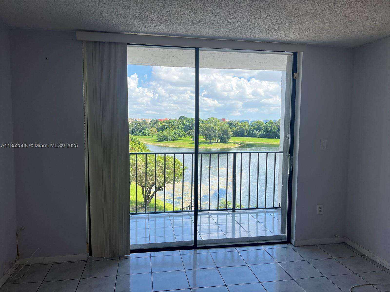 Golfview Cl Fontainbl Pk | Unit #504 Unit #504 | Picture 13
