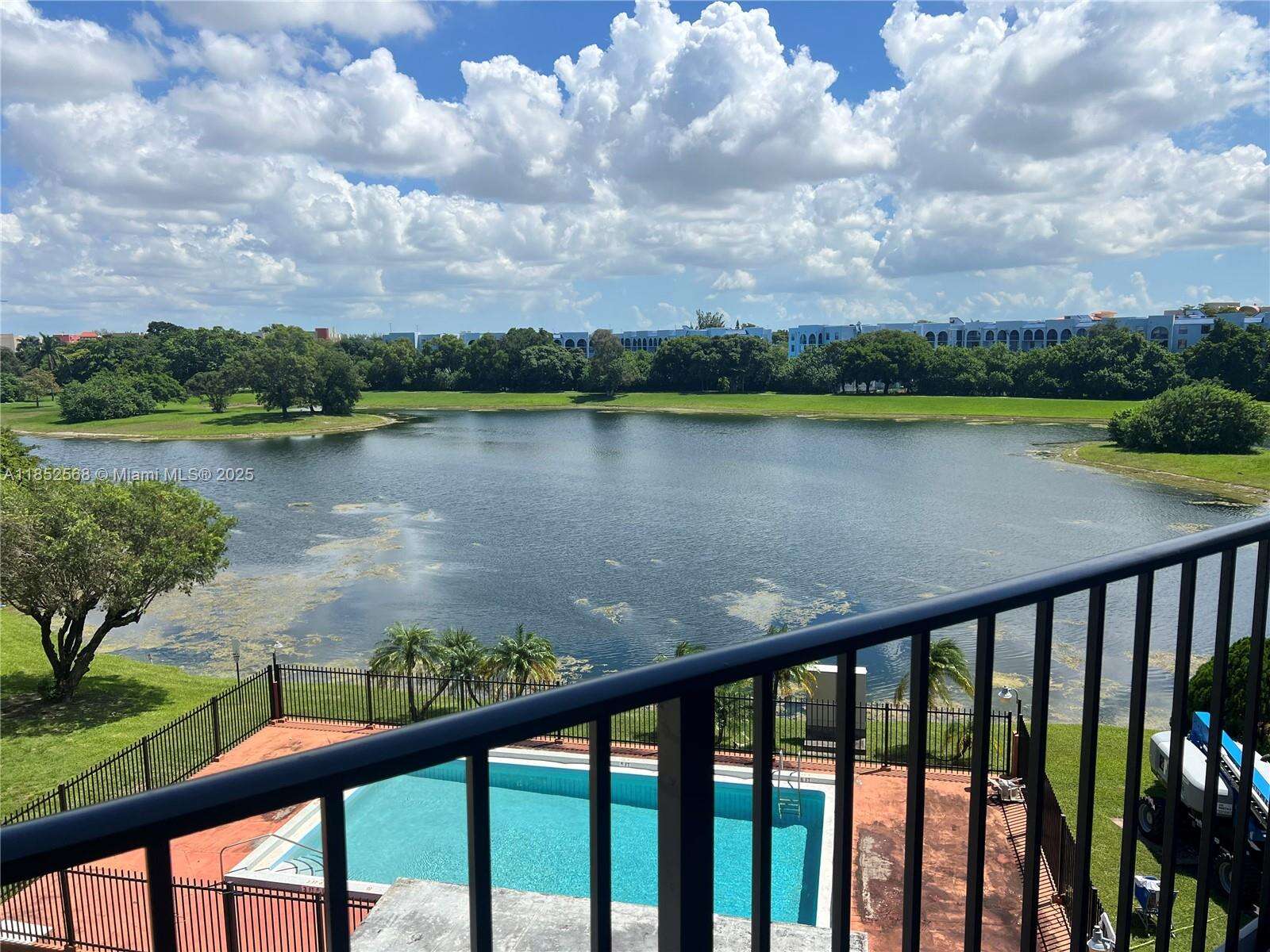Golfview Cl Fontainbl Pk | Unit #504 Unit #504 | Picture 16