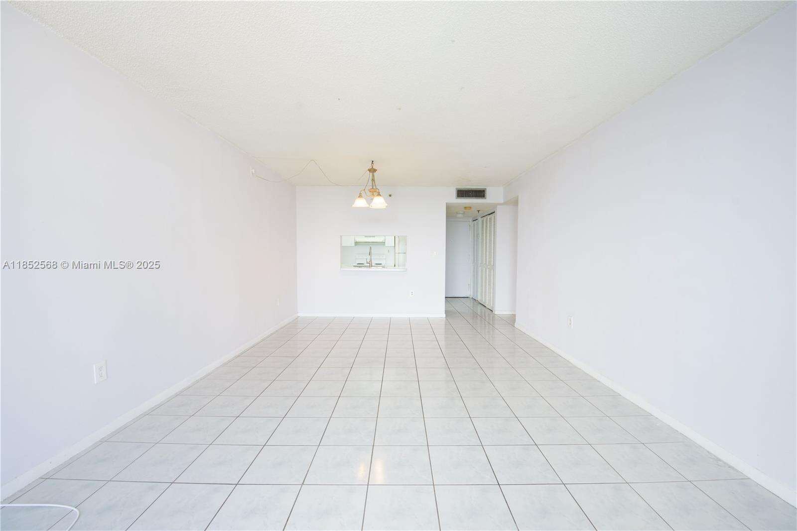 Golfview Cl Fontainbl Pk | Unit #504 Unit #504 | Picture 4
