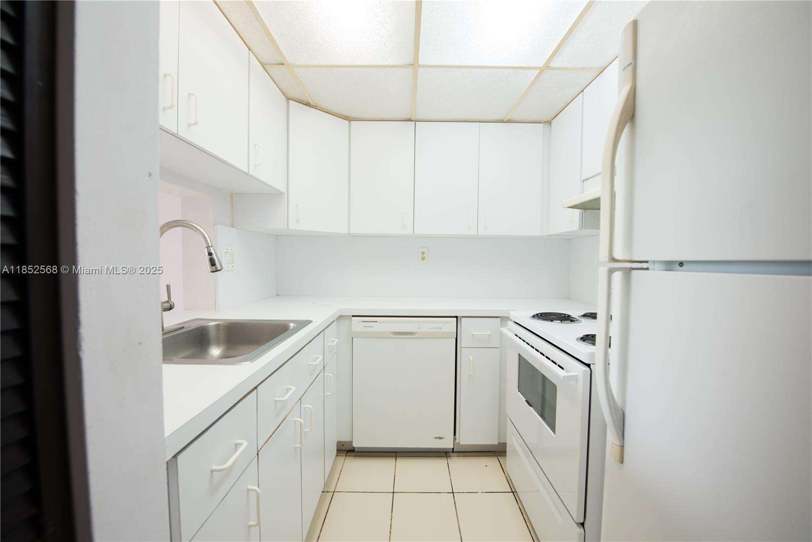 Golfview Cl Fontainbl Pk | Unit #504 Unit #504 | Picture 7