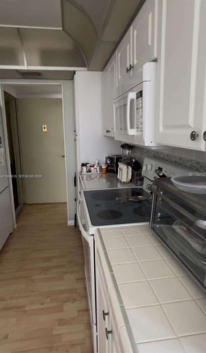 Park Place Condominium No Four | Unit #504 Unit #504 | Picture 22