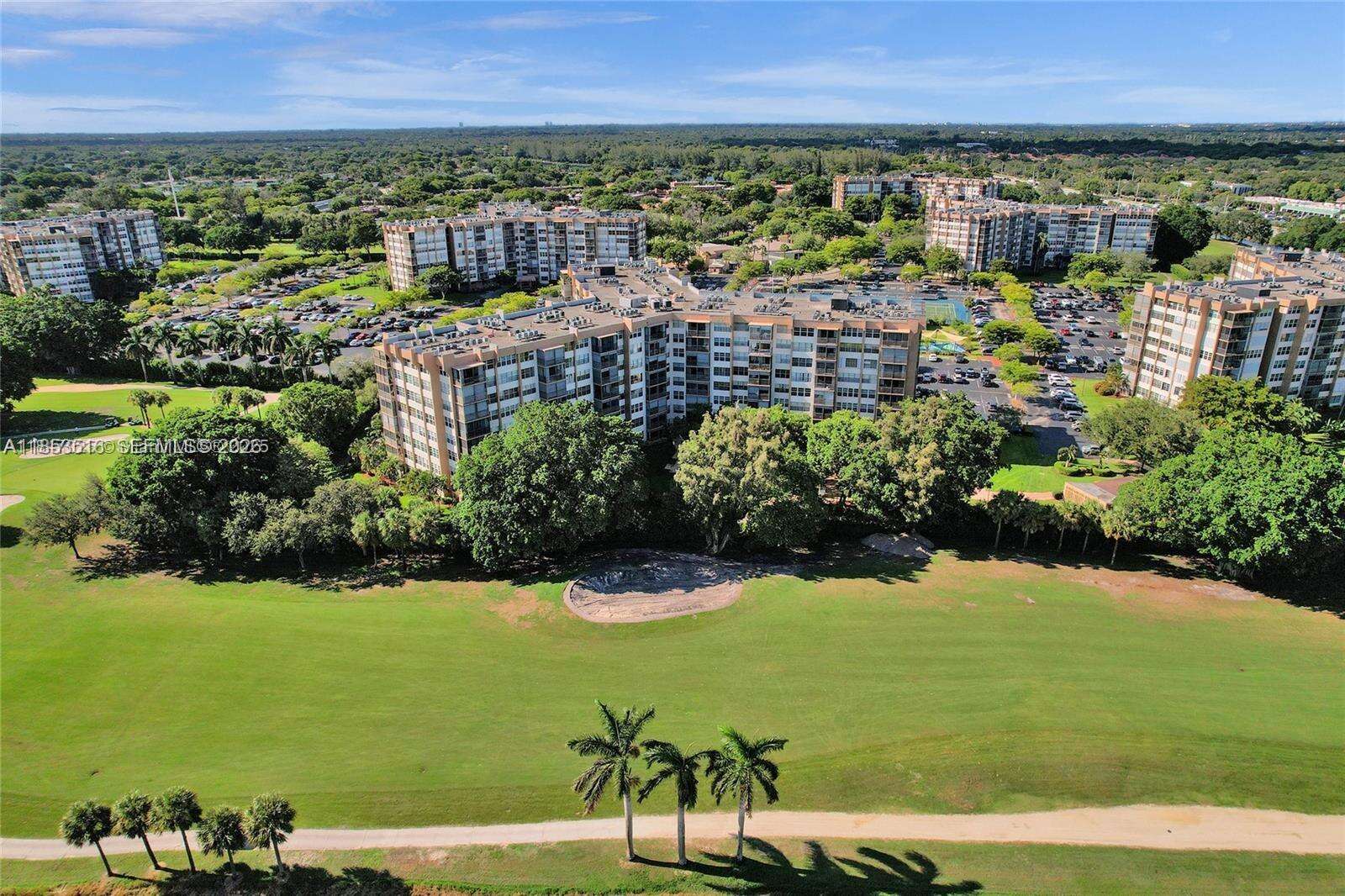 Park Place Condominium No Four | Unit #504 Unit #504 | Picture 34