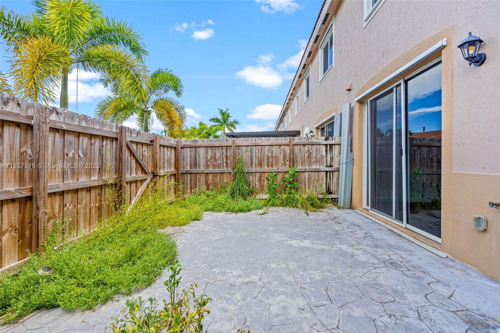 Towns At Seascape | N/A N/A | Picture 24