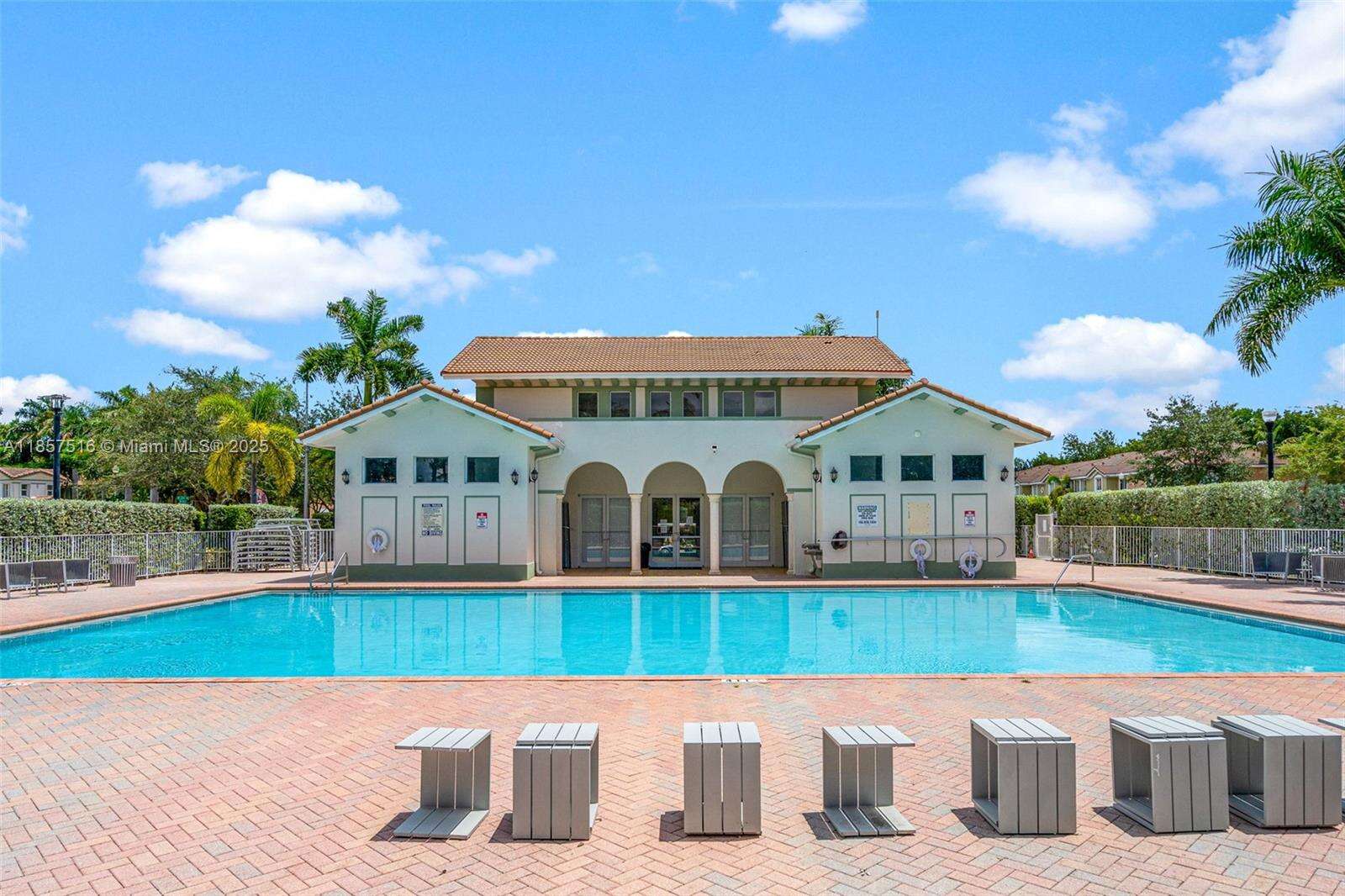 Towns At Seascape | N/A N/A | Picture 25