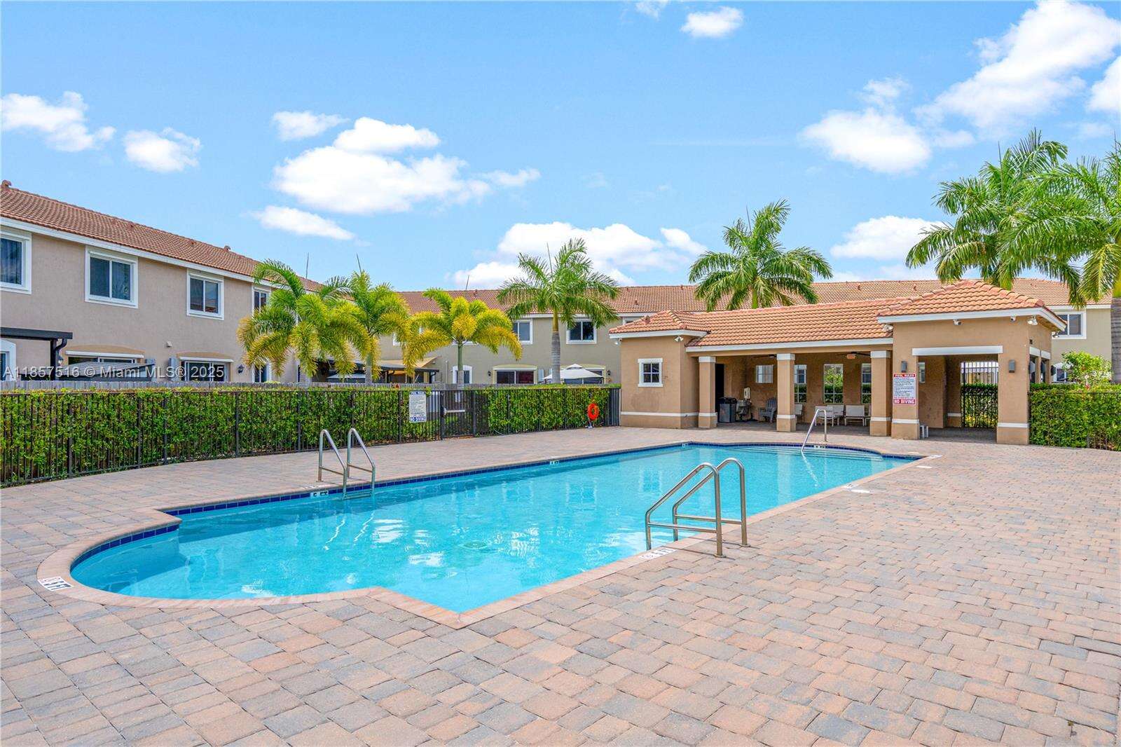 Towns At Seascape | N/A N/A | Picture 27