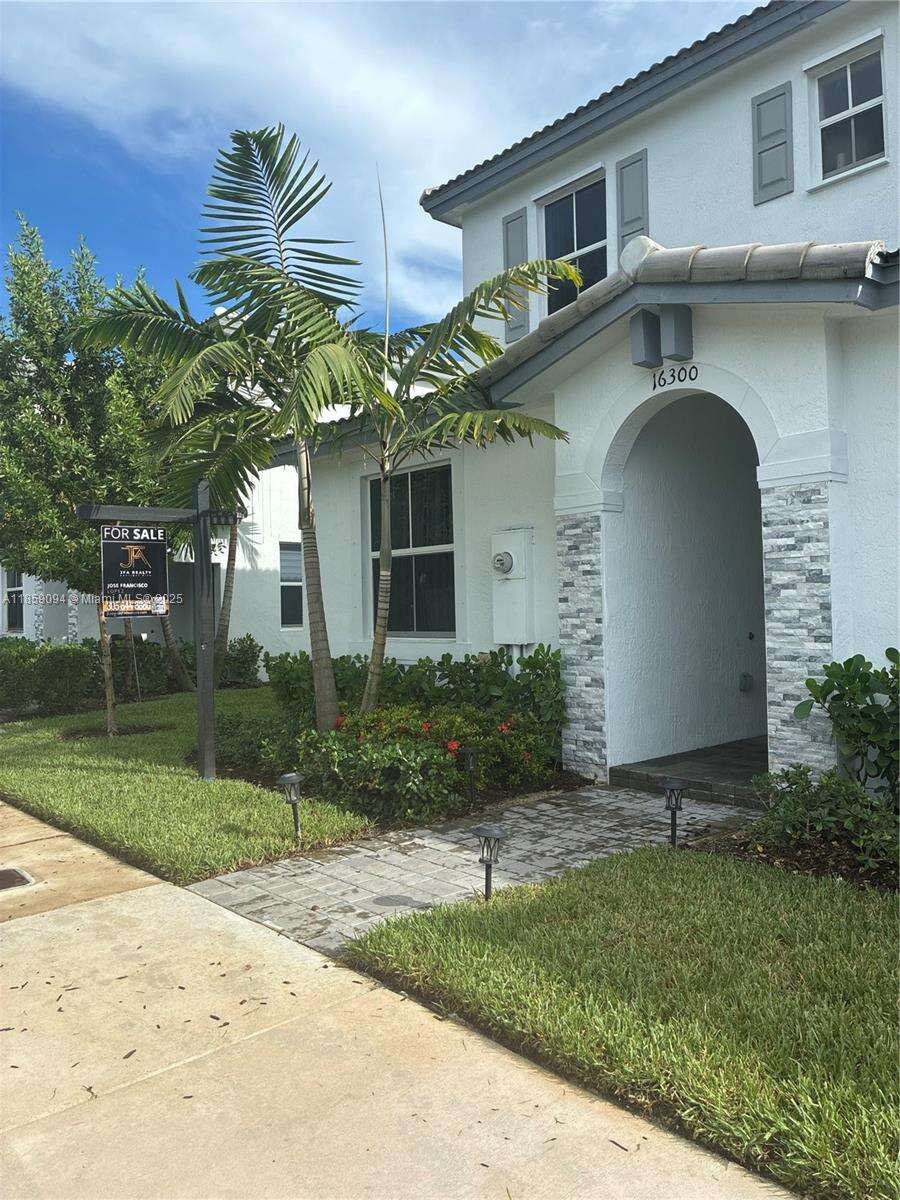 Stein Assemblage | N/A N/A | Picture 2