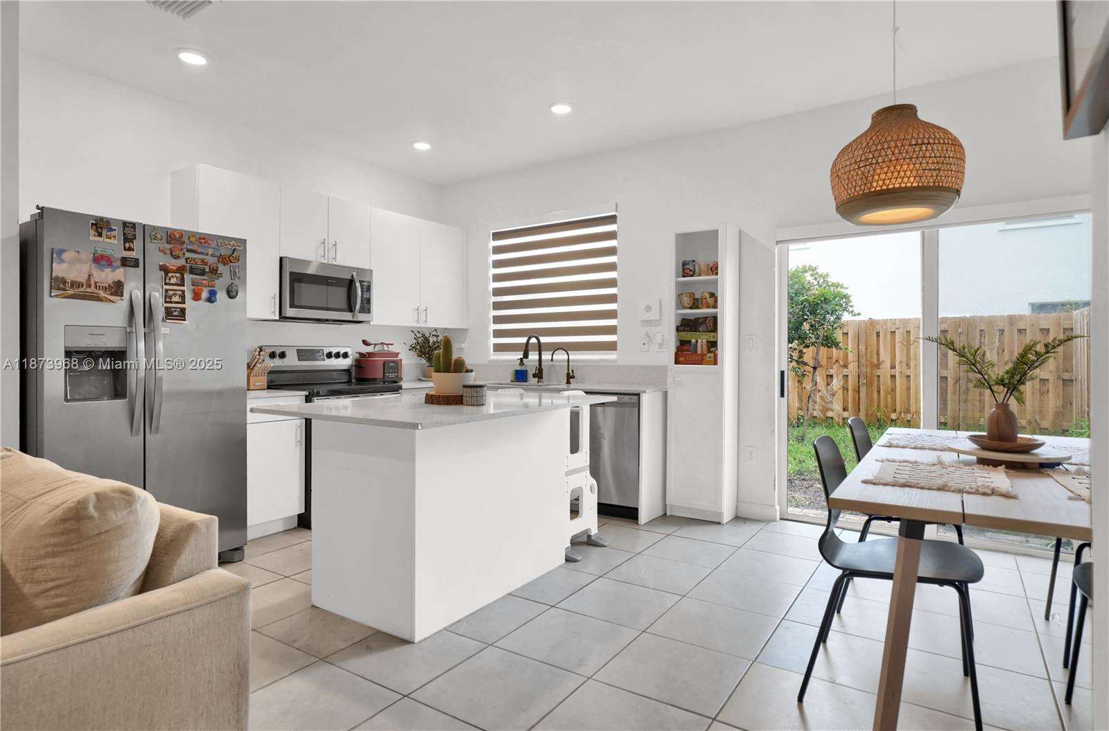 Stein Assemblage | N/A N/A | Picture 7