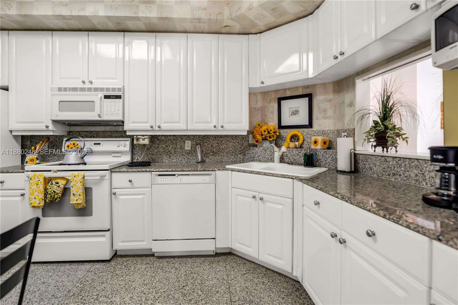 One Tequesta Point | Unit #1807 Unit #1807 | Picture 11