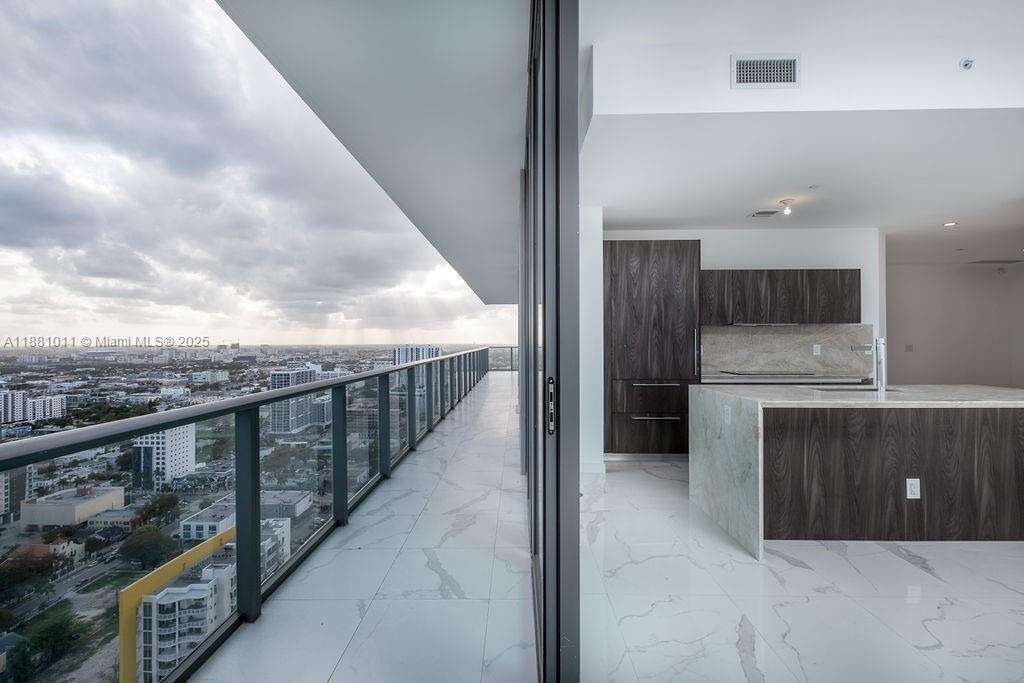 Gran Paraiso | Unit #3101 Unit #3101 | Picture 6