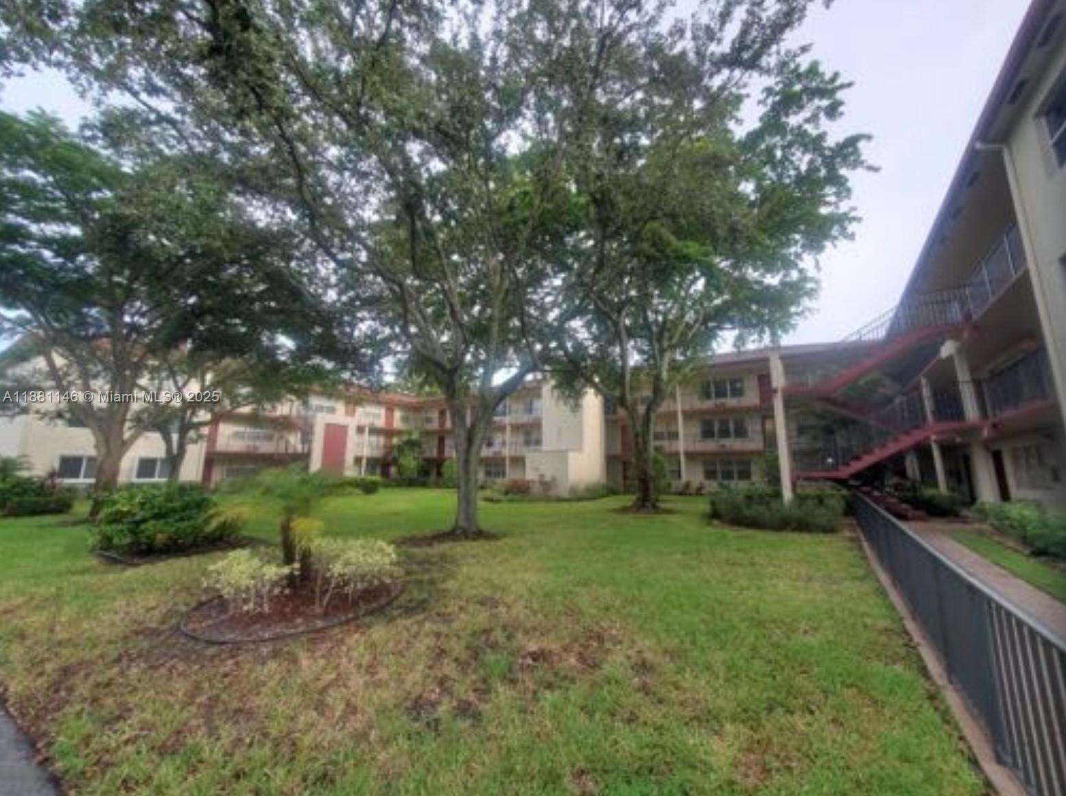 New Hampton At Century Village Condominium Iii | Unit #309O Unit #309O | Picture 1