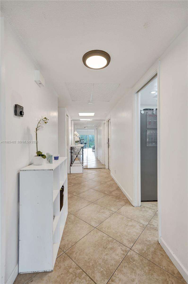No 10 Palm Aire Country Club Apts | Unit #501 Unit #501 | Picture 9