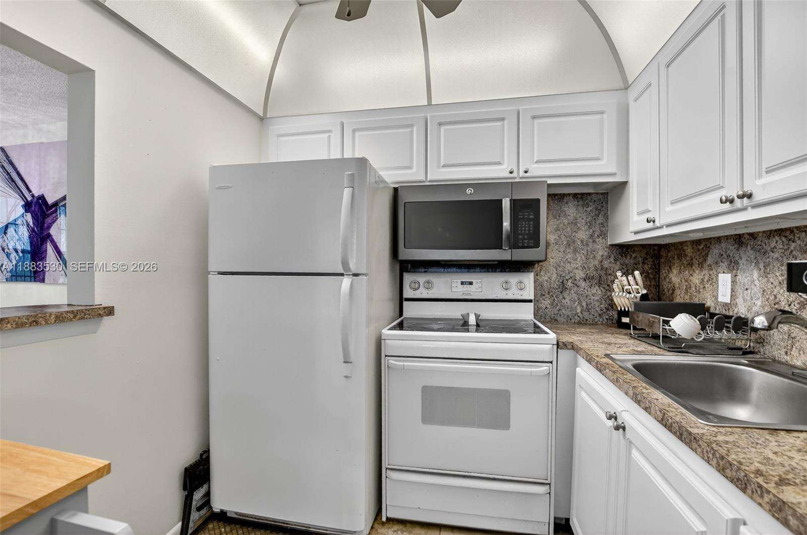 Farnham N | Unit #2009 Unit #2009 | Picture 7