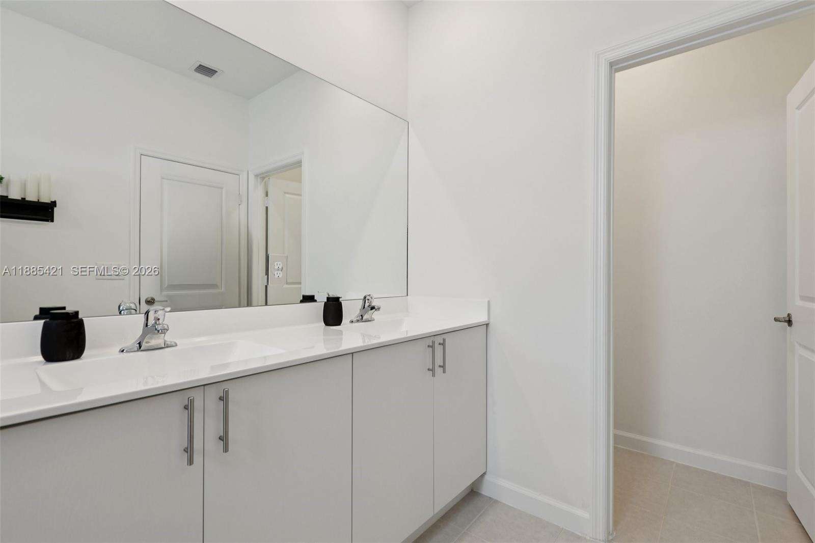 Lake Victoria Townhomes | N/A N/A | Picture 11