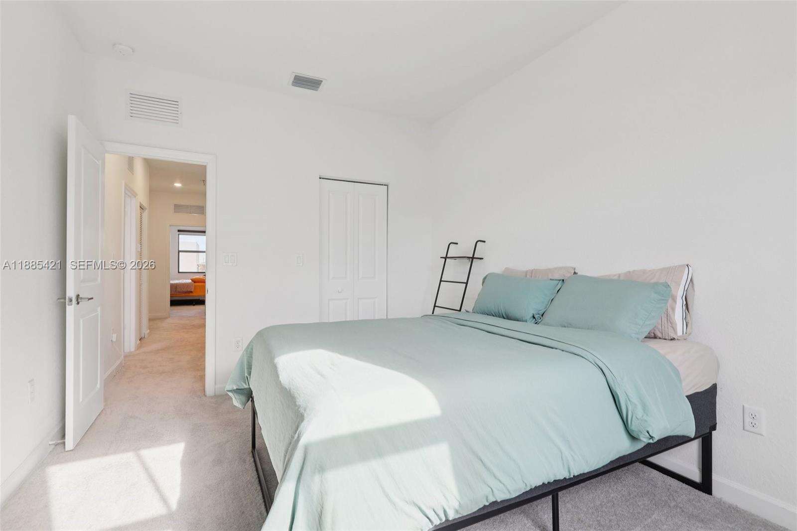 Lake Victoria Townhomes | N/A N/A | Picture 17