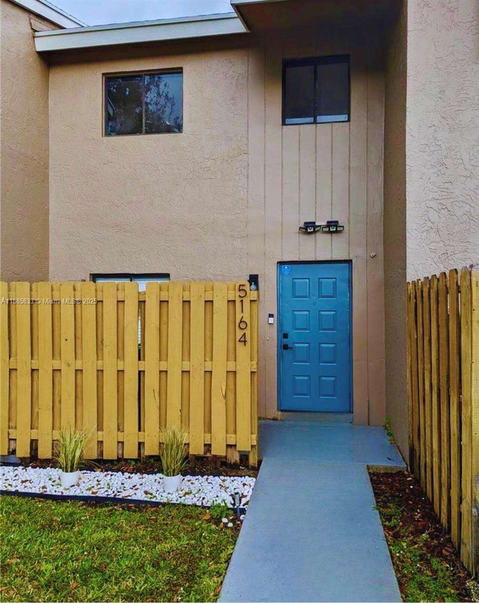 Saddle Up | N/A N/A | Picture 1