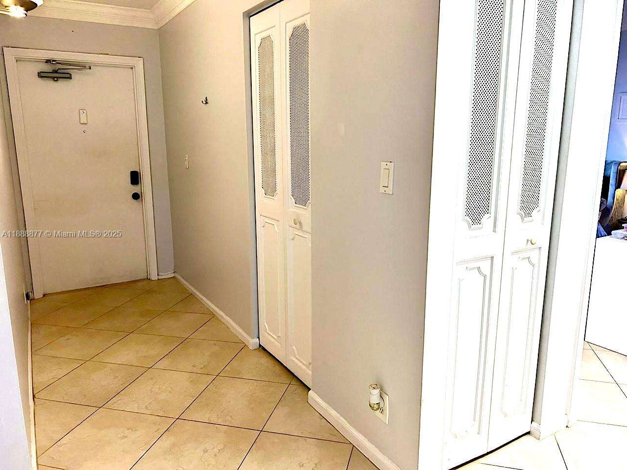 Waters Edge Towers | Unit #107 Unit #107 | Picture 3