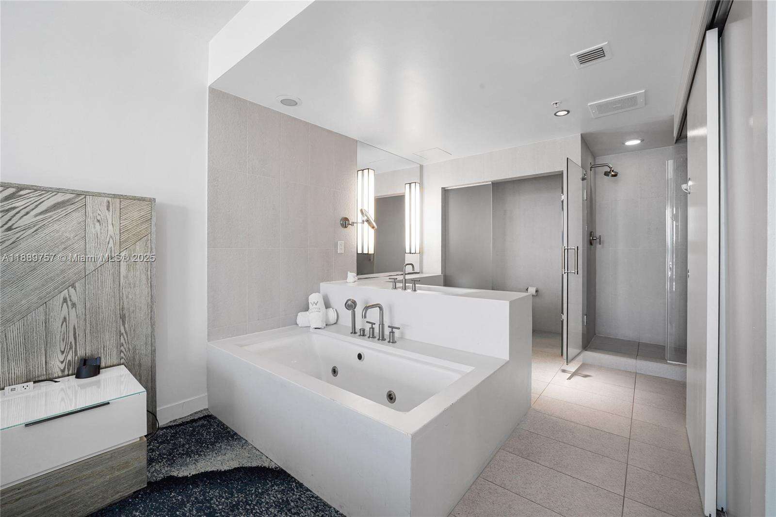 Fort Lauderdale Residences | Unit #1704 Unit #1704 | Picture 26