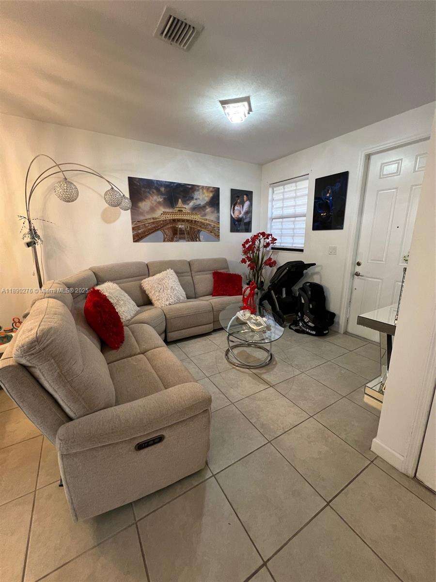 Baywinds Of Galapagos First Addition | Unit #3772 Unit #3772 | Picture 4