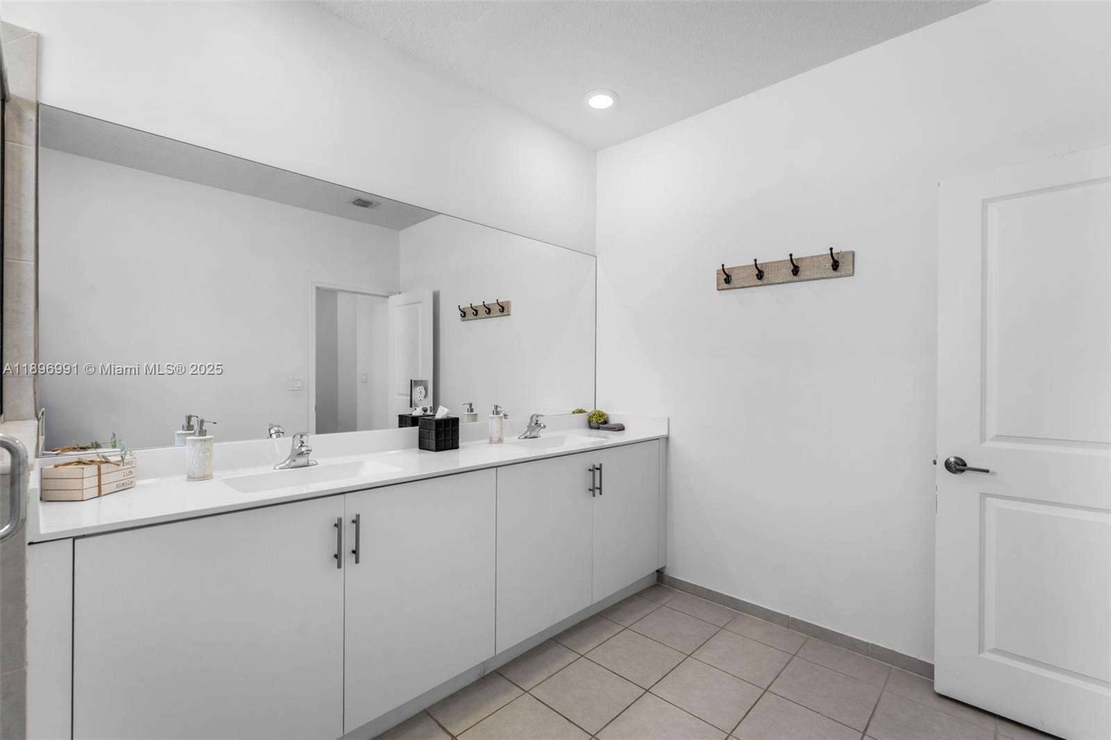 Keys Gate Residential | N/A N/A | Picture 23