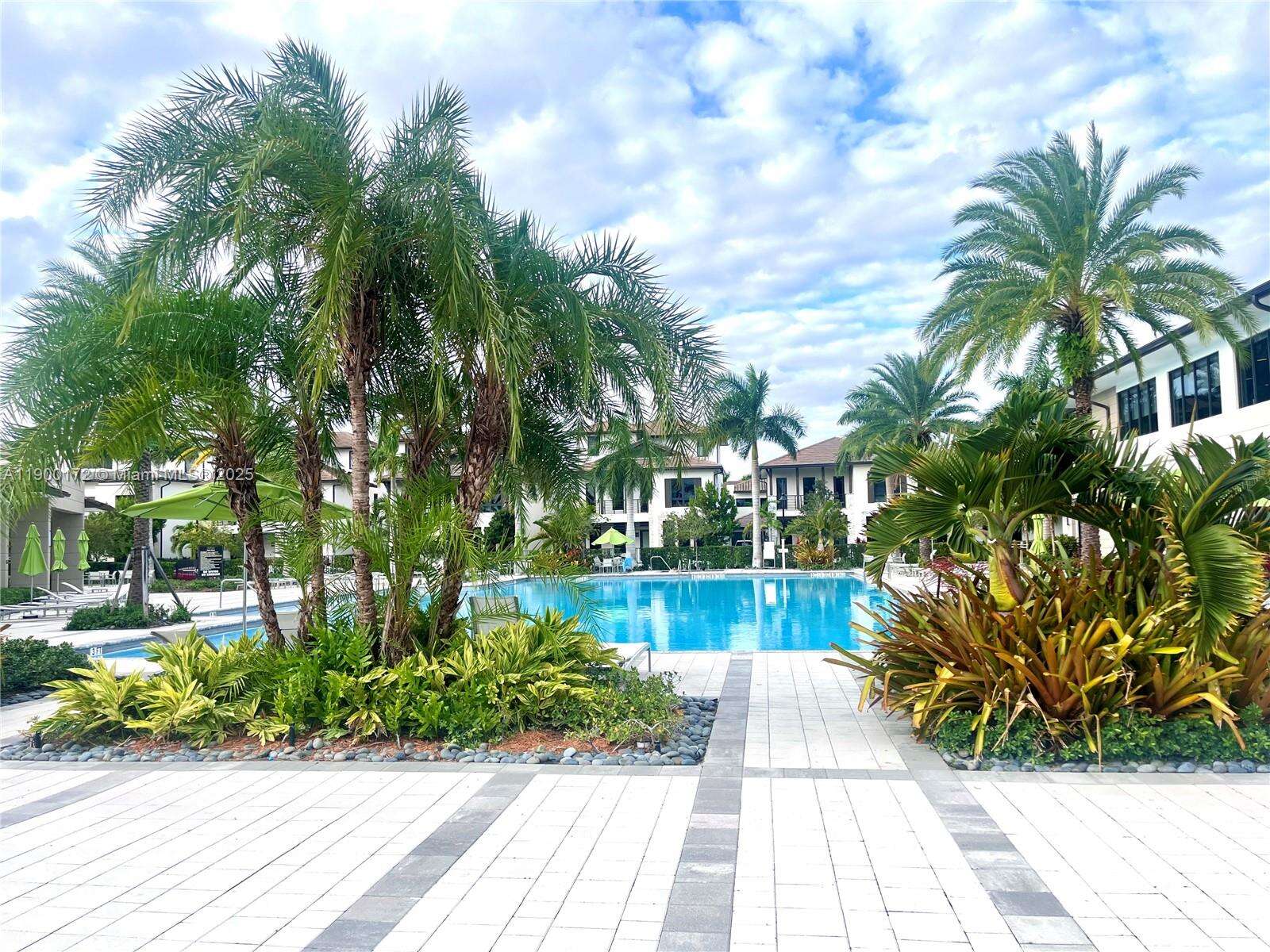 Urbana At The Residences Condo No 3 | Unit #F-311 Unit #F-311 | Picture 18
