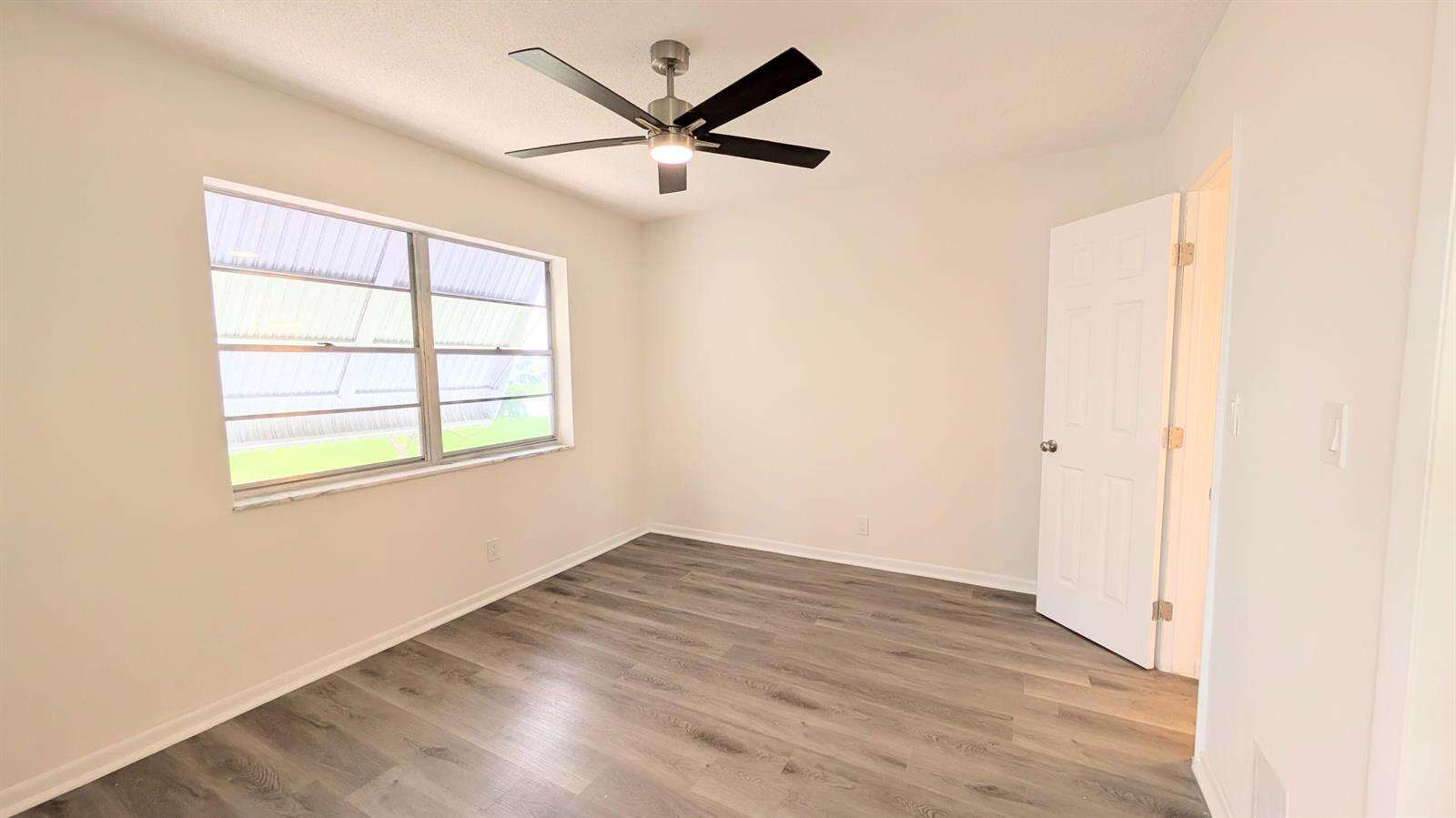 Leisureville Fairway Three | Unit #219 Unit #219 | Picture 4
