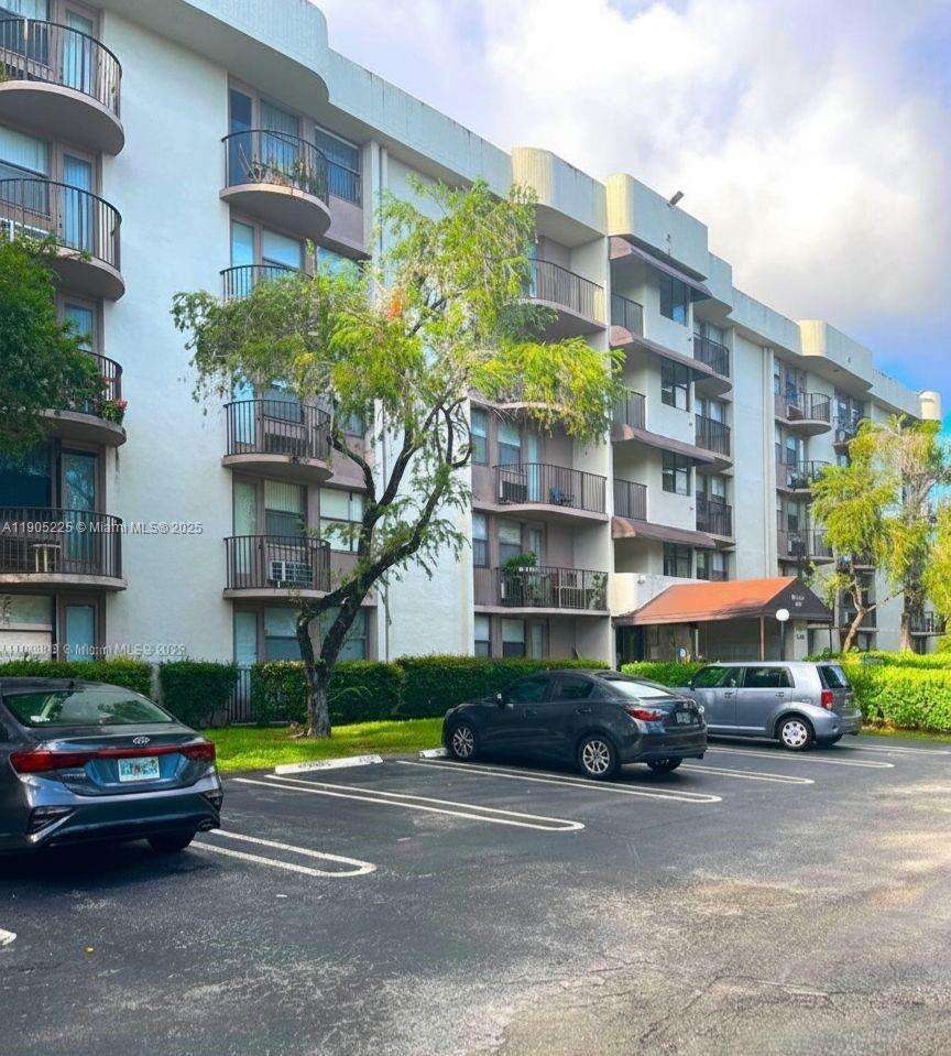 Coral Springs Tower Club Ii | Unit #203-B Unit #203-B | Picture 1