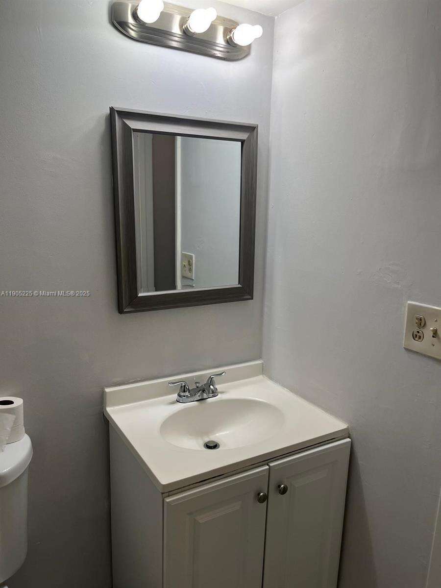 Coral Springs Tower Club Ii | Unit #203-B Unit #203-B | Picture 15