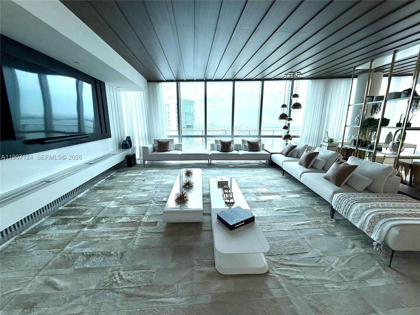 Paramount Miami Worldcenter | Unit #4811 Unit #4811 | Picture 1