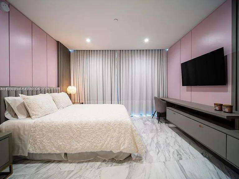 Paramount Miami Worldcenter | Unit #4811 Unit #4811 | Picture 12
