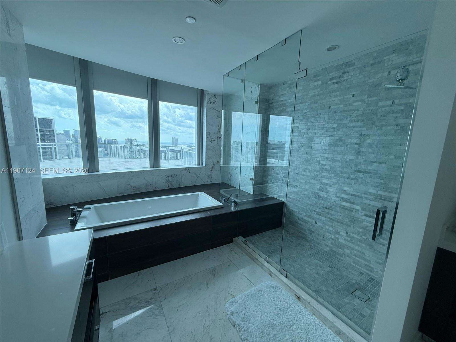 Paramount Miami Worldcenter | Unit #4811 Unit #4811 | Picture 9