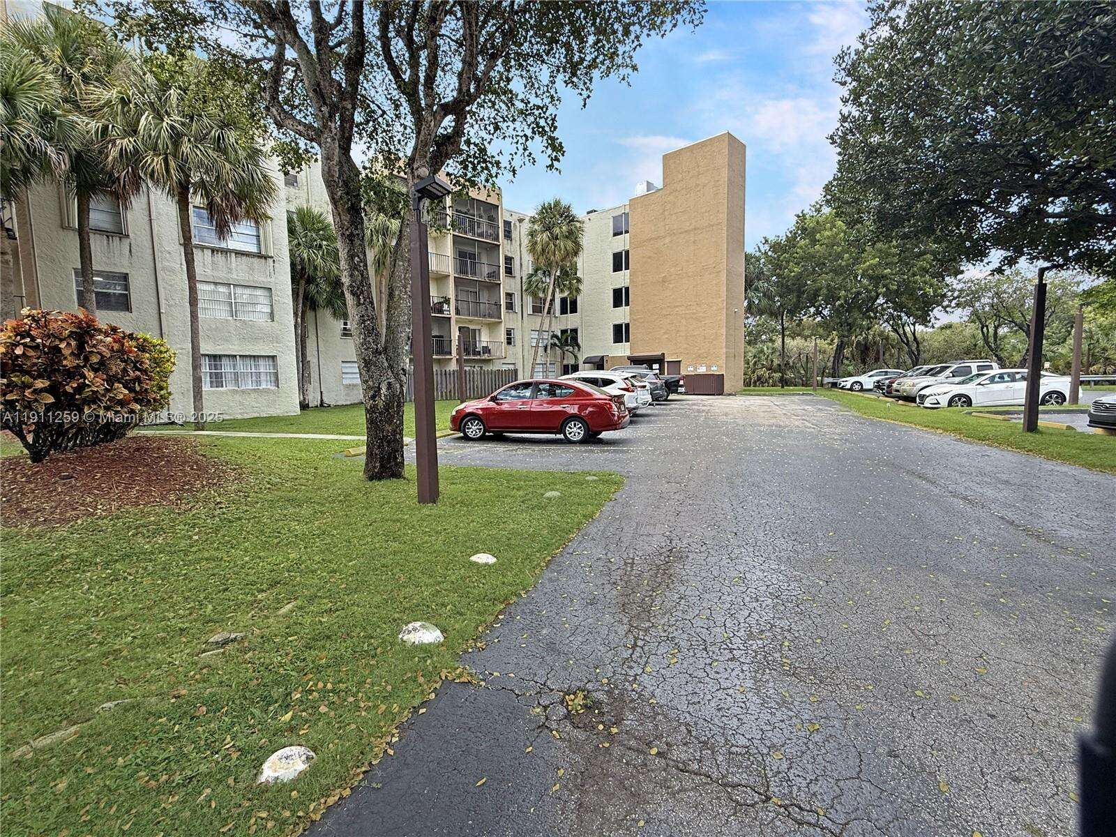 Cypress Club Of Kendale | Unit #402 Unit #402 | Picture 2