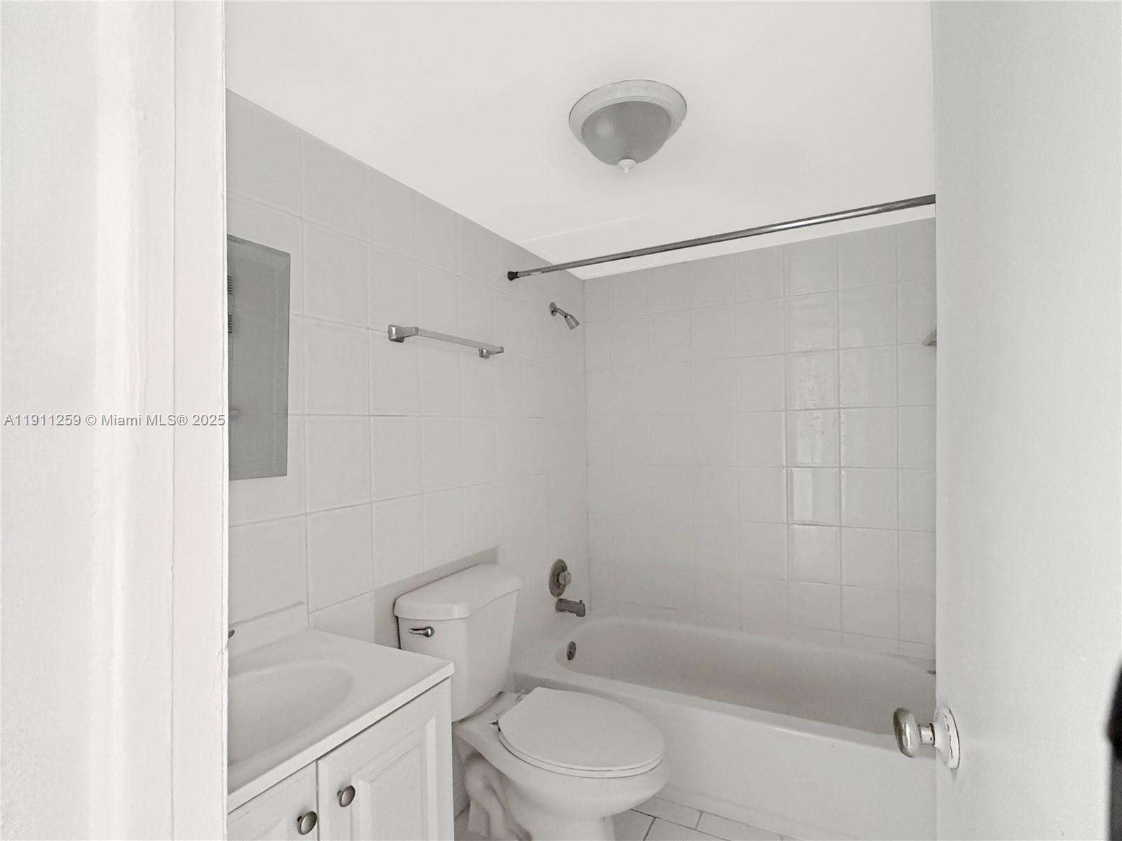 Cypress Club Of Kendale | Unit #402 Unit #402 | Picture 22