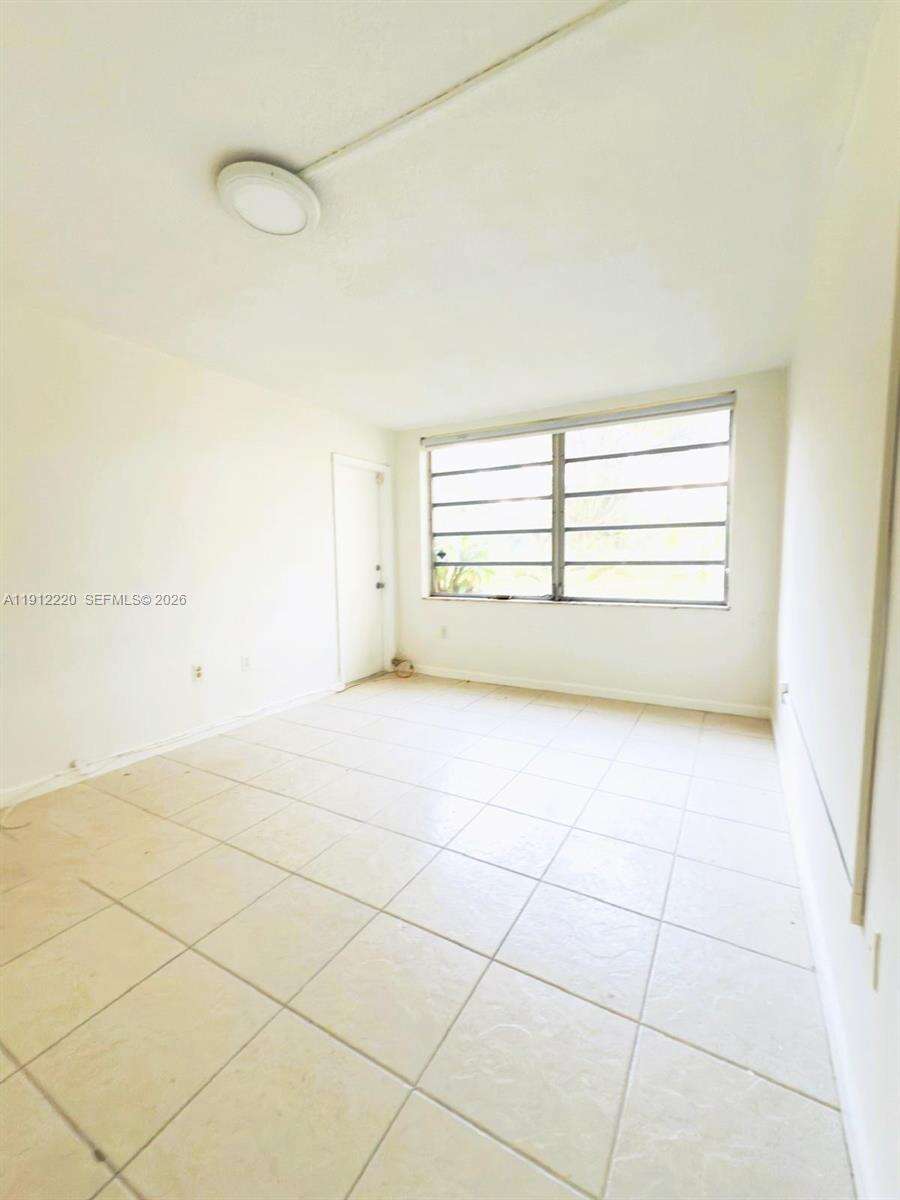 Rolling Green Condo F | Unit #F110 Unit #F110 | Picture 4