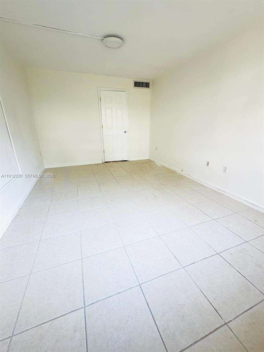 Rolling Green Condo F | Unit #F110 Unit #F110 | Picture 5