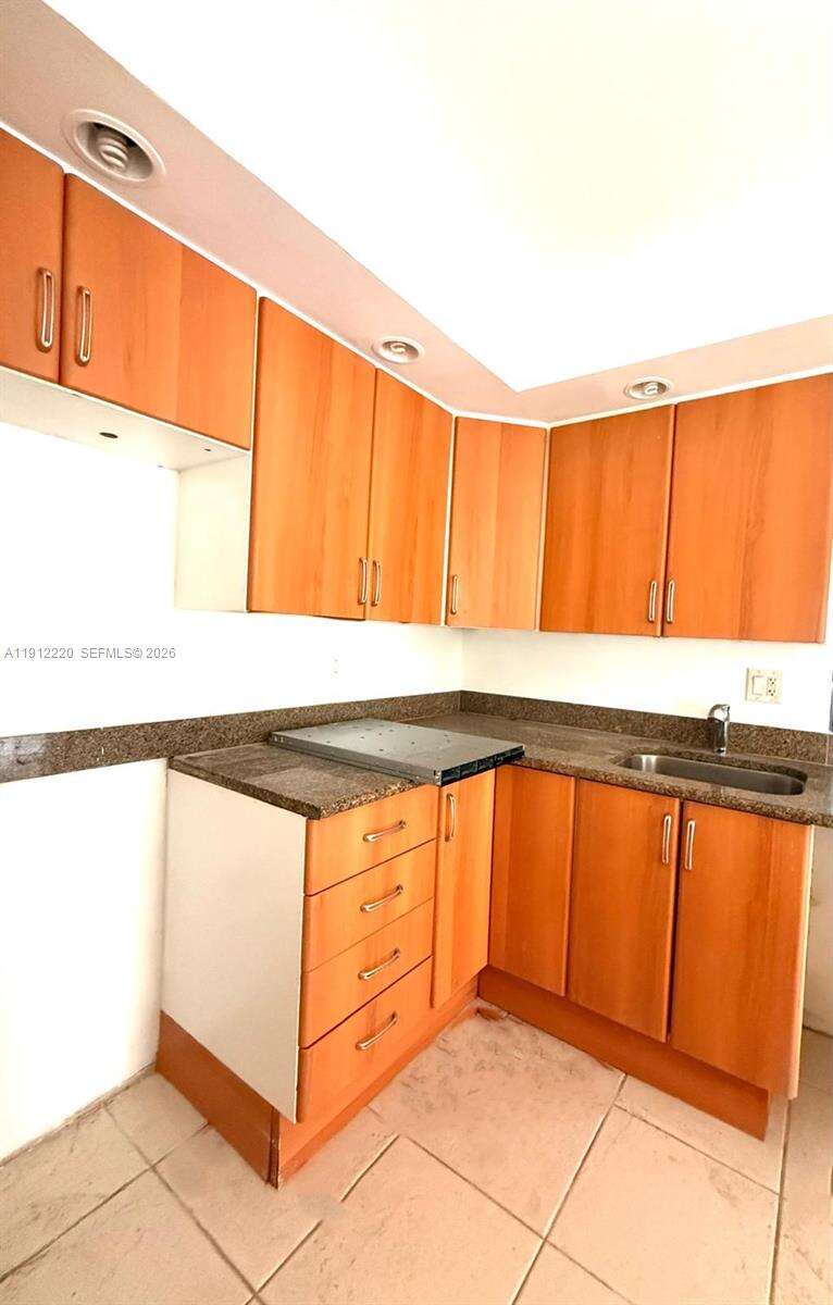 Rolling Green Condo F | Unit #F110 Unit #F110 | Picture 9