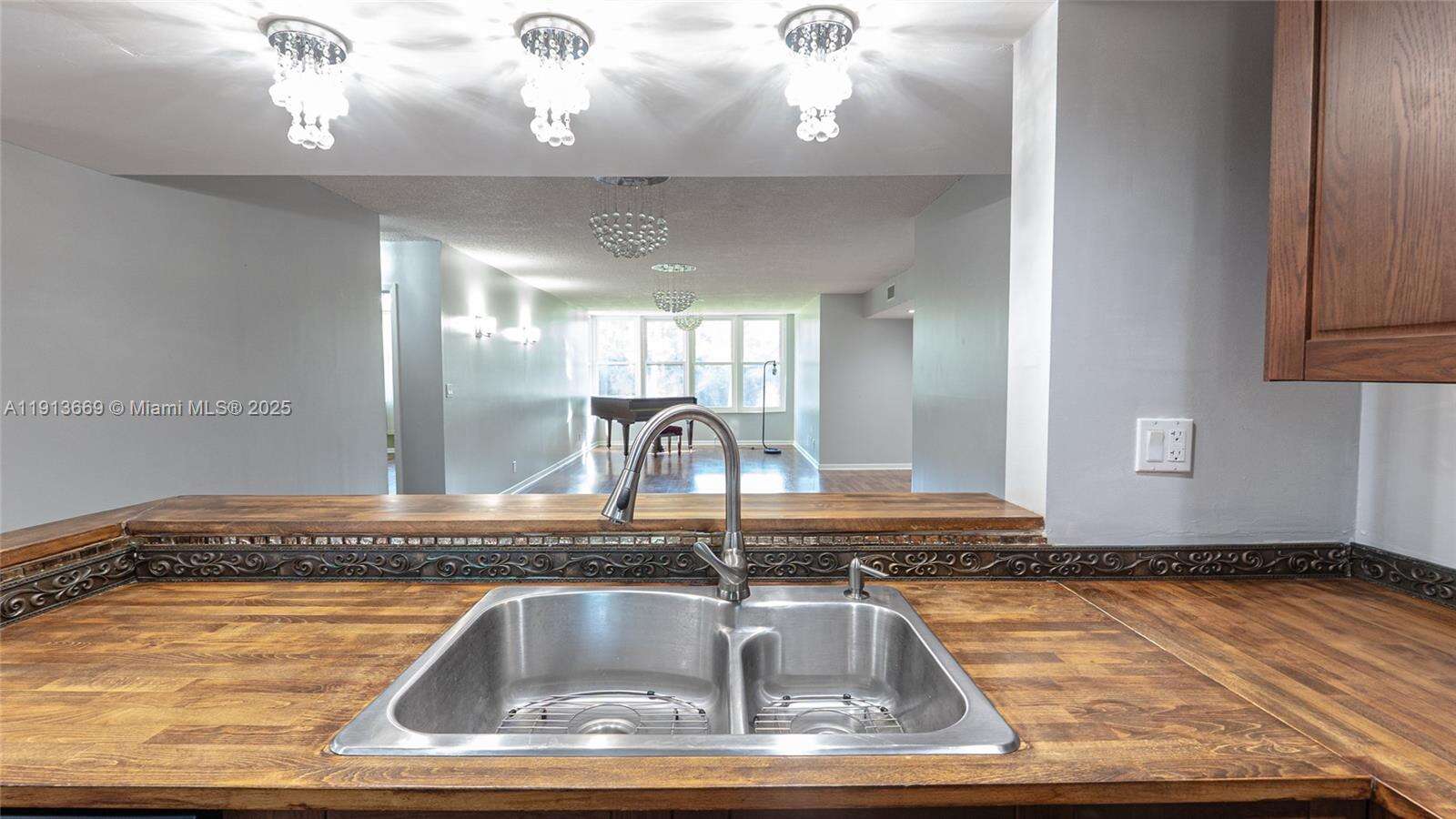 Karanda Village Vii D | Unit #G203 Unit #G203 | Picture 6