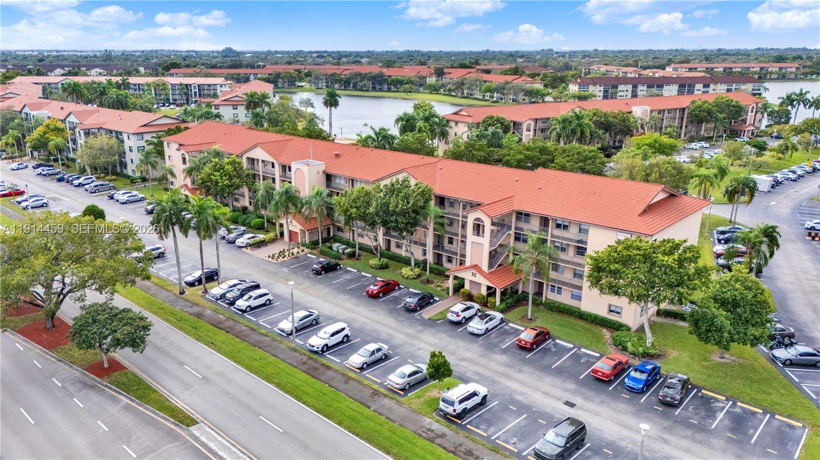 Hawthorne At Century Village Condominium I | Unit #112H Unit #112H | Picture 32