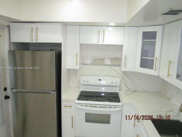 Third Miramar | Unit #208 Unit #208 | Picture 6