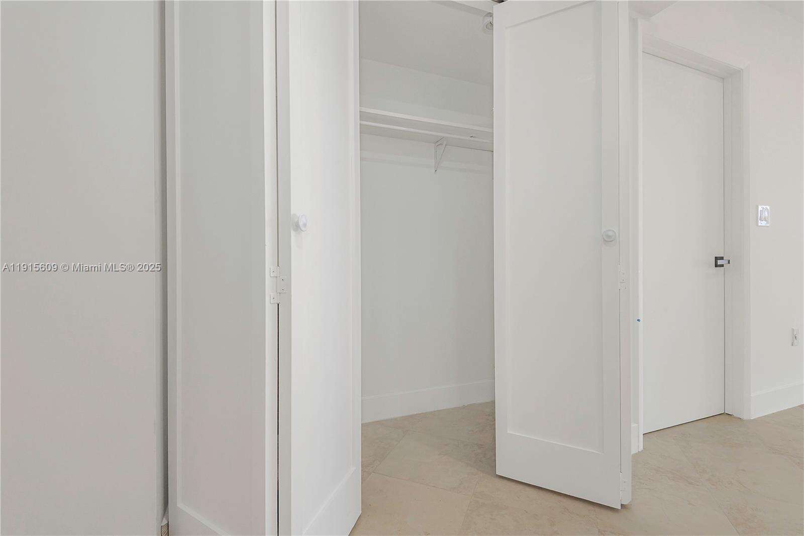 Ocean 88 Condominium | Unit #6E Unit #6E | Picture 12