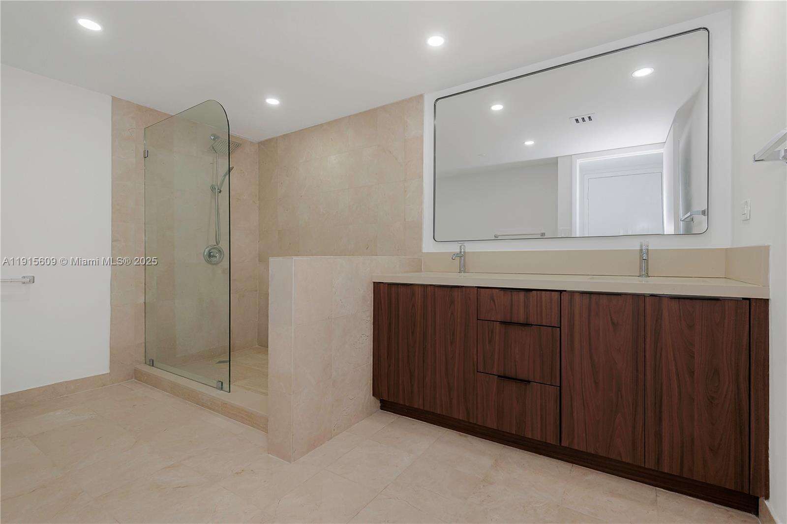 Ocean 88 Condominium | Unit #6E Unit #6E | Picture 16