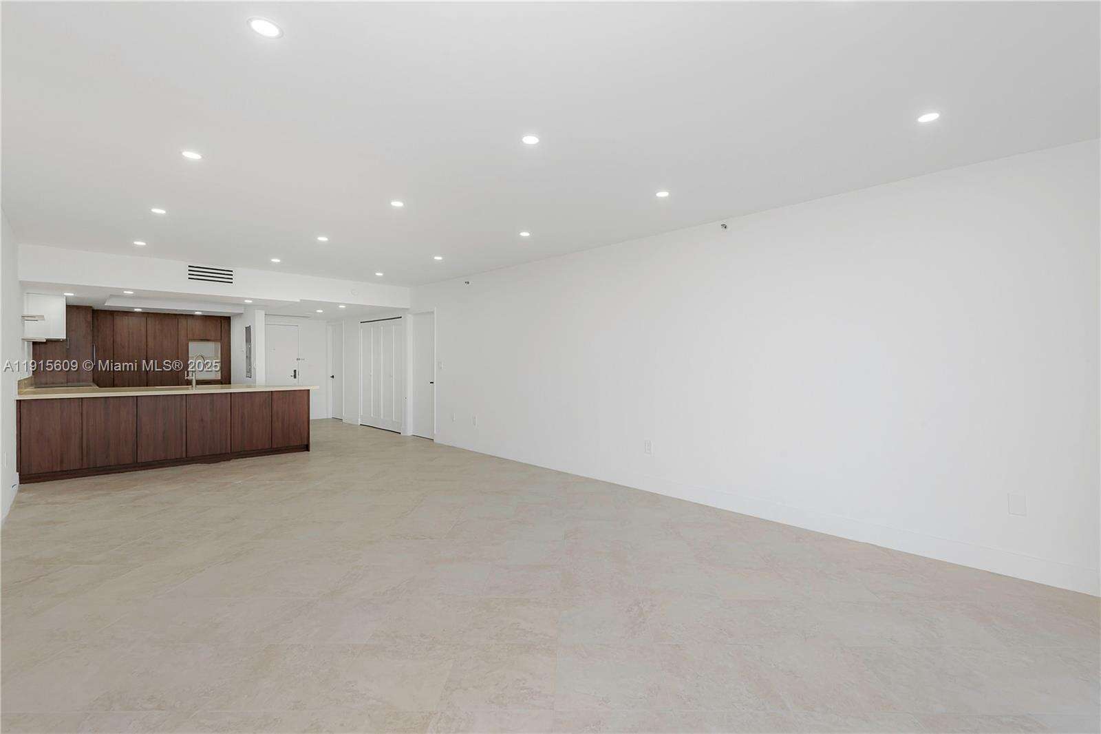 Ocean 88 Condominium | Unit #6E Unit #6E | Picture 6