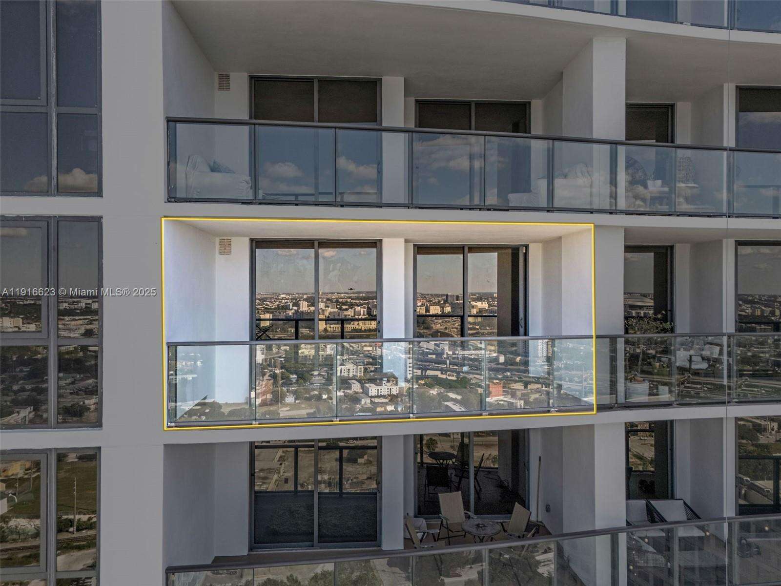 Canvas | Unit #3315 Unit #3315 | Picture 15