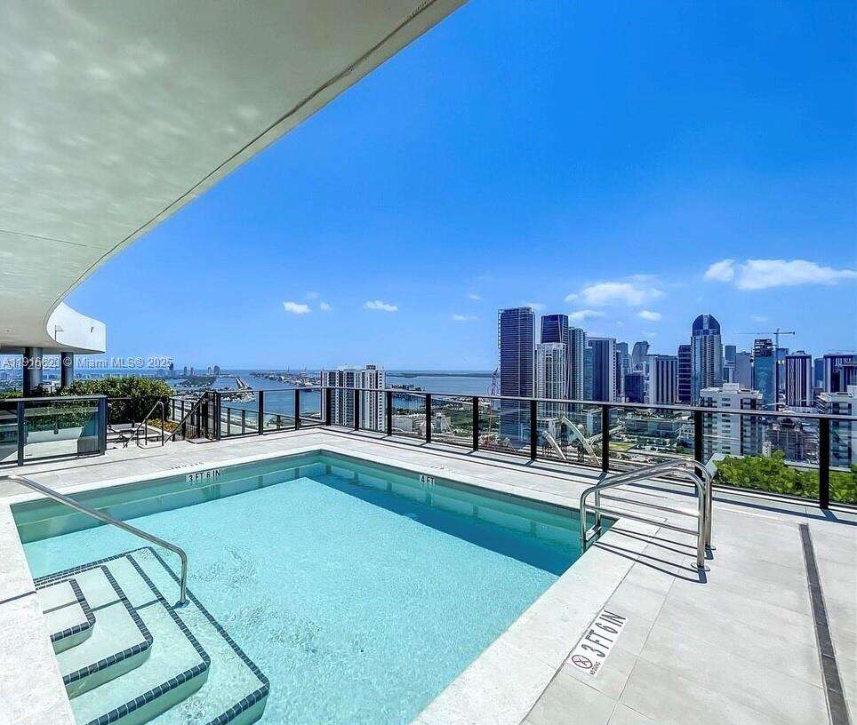 Canvas | Unit #3315 Unit #3315 | Picture 19