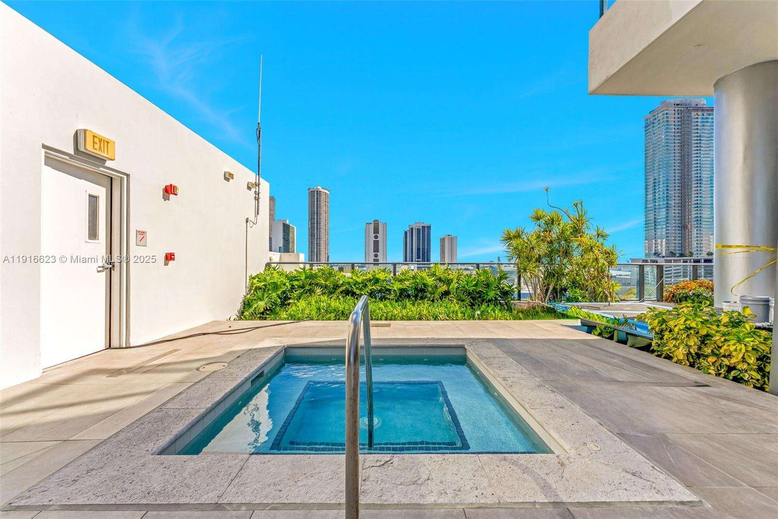 Canvas | Unit #3315 Unit #3315 | Picture 21