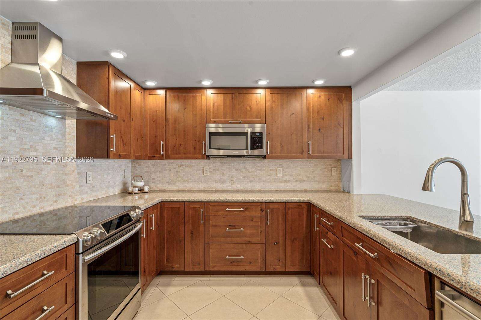 Brickell Place | Unit #A1013 Unit #A1013 | Picture 2