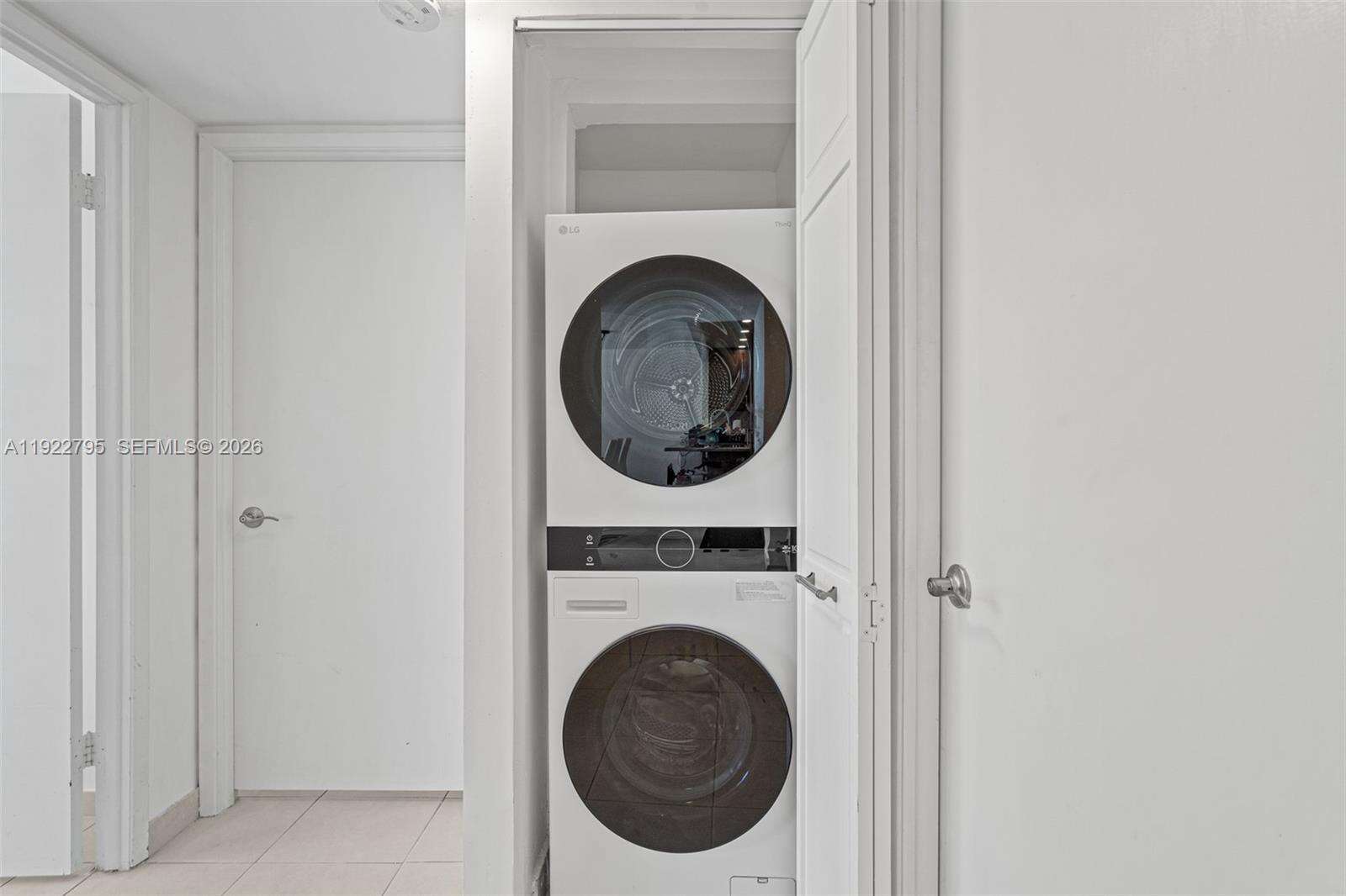 Brickell Place | Unit #A1013 Unit #A1013 | Picture 17