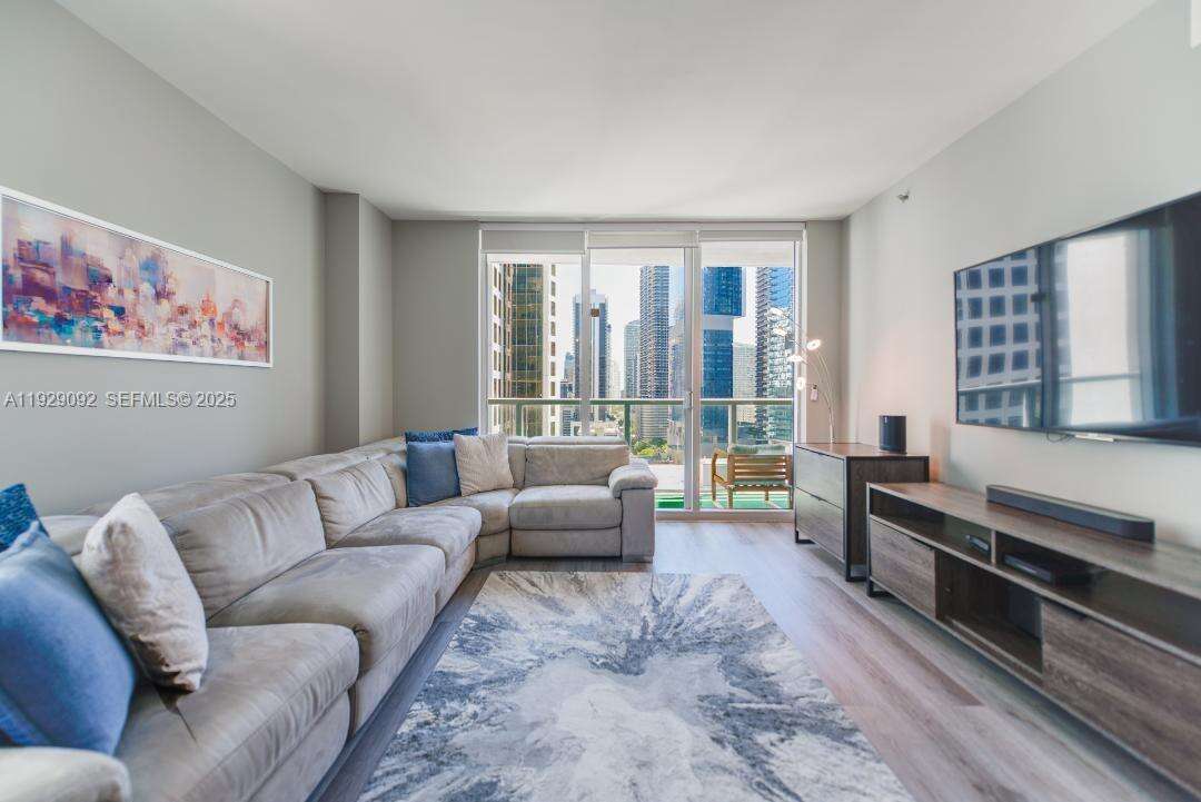 500 Brickell West | Unit #2110 Unit #2110 | Picture 2