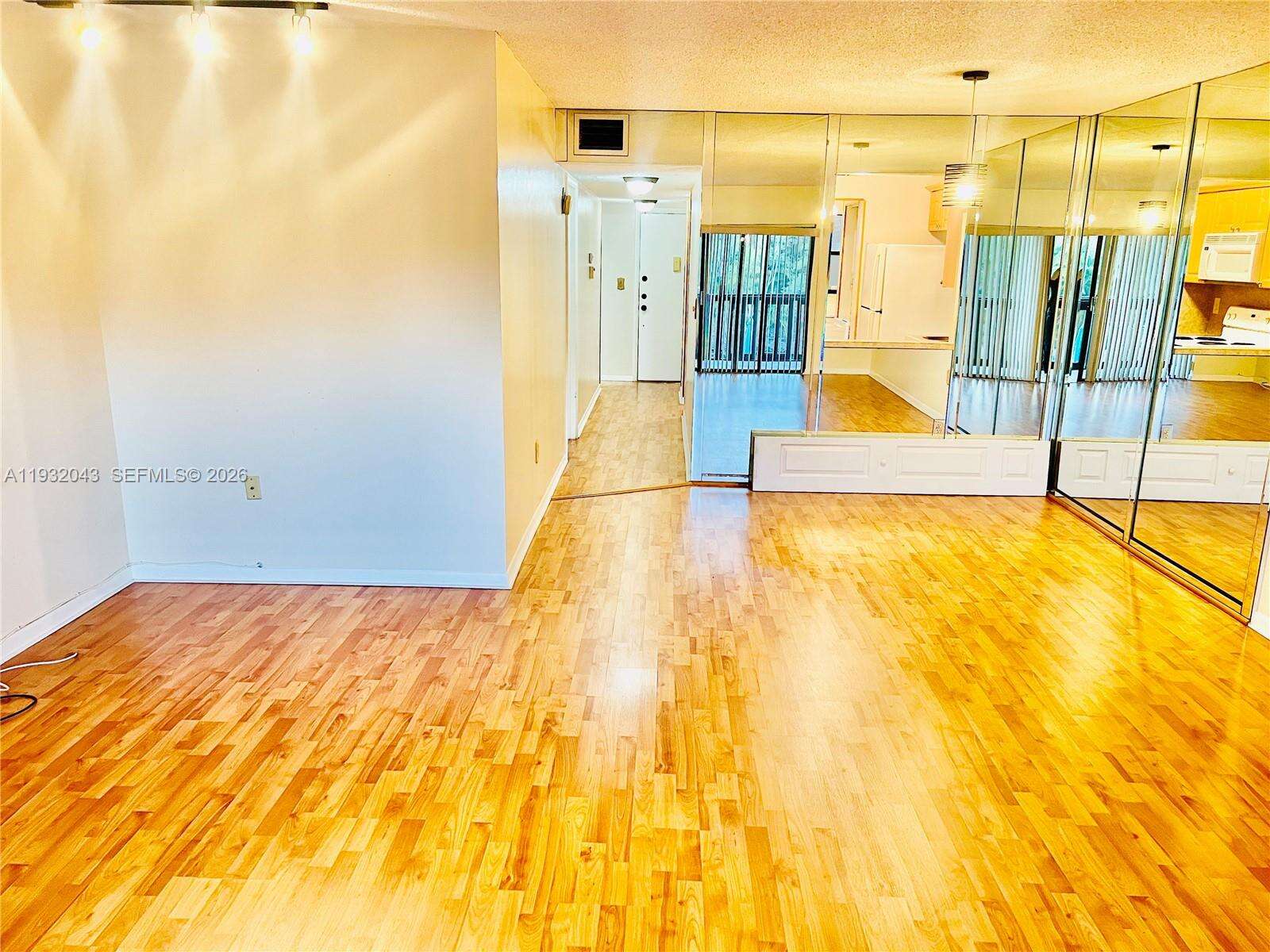 Manaranda Village | Unit #215 Unit #215 | Picture 28